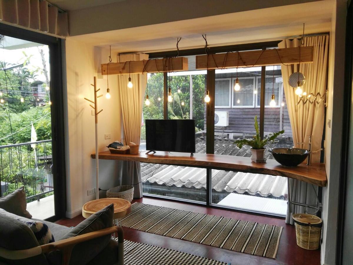 18 In Town Homestay Chiang Mai Exterior foto